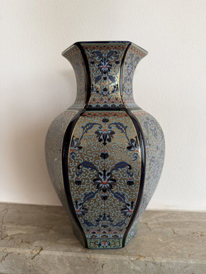 Bonacchi Italy porcelain vase, 35 cm
