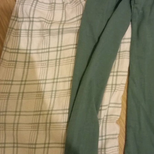 C&A pajamas like new, 2 pairs, size 146-152, white and green