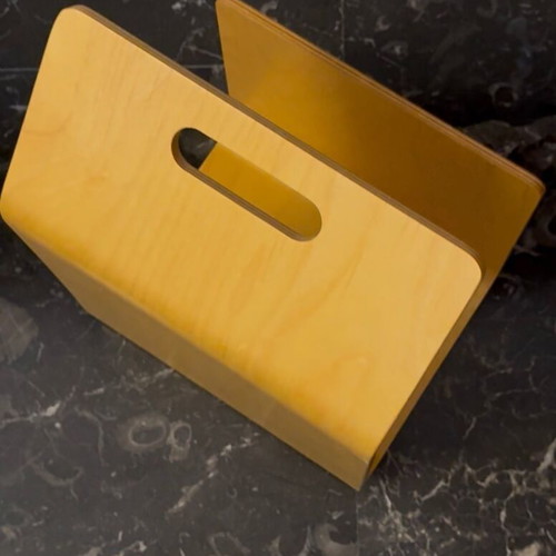 Kanto magazine rack used birch plywood