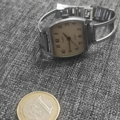 Luch women's watch used vintage 17 jewels with metal bracelet