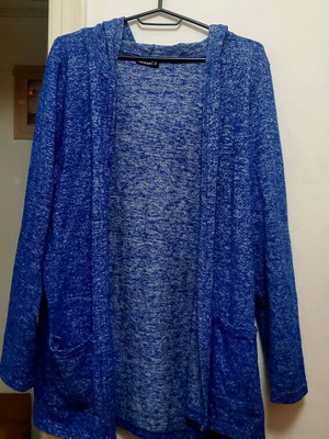 Дълга женска тънка жилетка