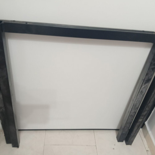 Kitchen table for 4 people with thick glass
