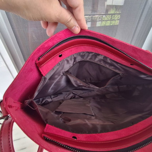 Women's shoulder bag red like new