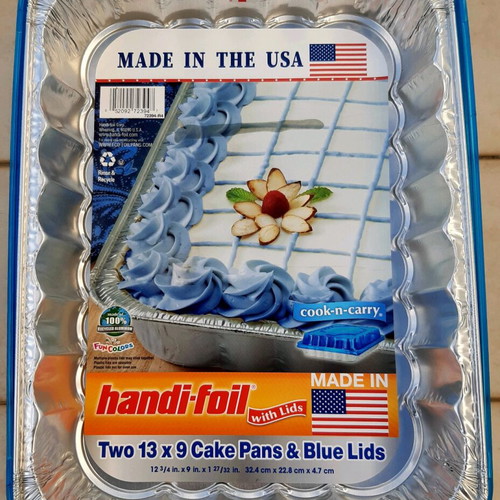 Cake pans like new, set of 2 with blue lids