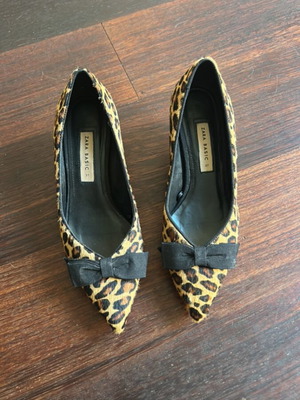 Zara animal print pony skin kitten heel pumps size 37 used