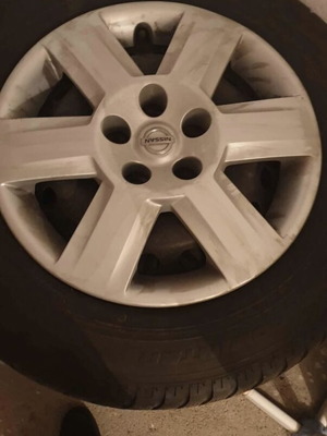 Steel rims 16’ like new with hubcaps from Qashqai