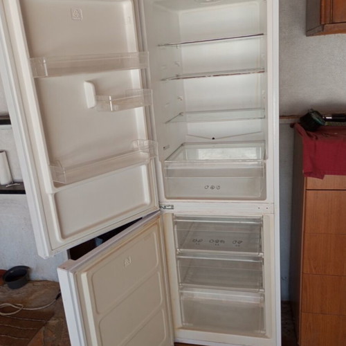 Candy refrigerator like new