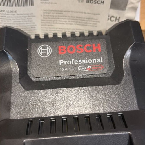Bosch GAL 18V-40 original charger new (18V, 4.0A, 3-year warranty)