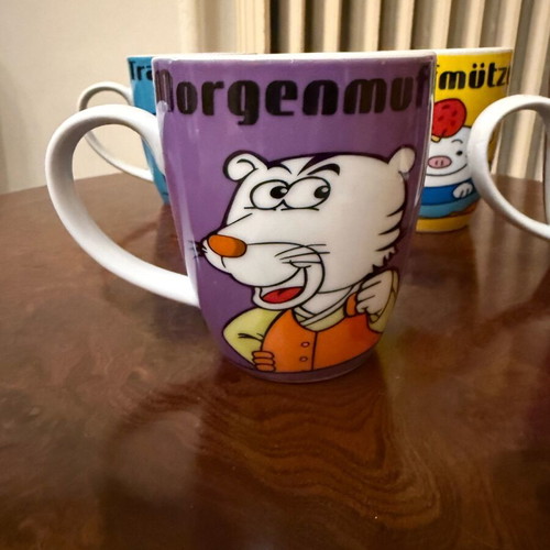 Set of 4 colorful ceramic mugs with humor like new