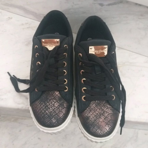 Renato Garini women's sneakers size 38 like new, black