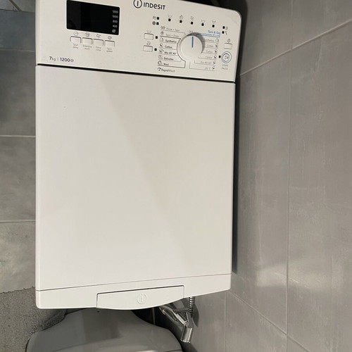 Indesit 7kg Top Load Washing Machine like new