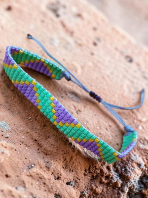 Miyuki Handmade Bracelet new, mint lilac gold beads