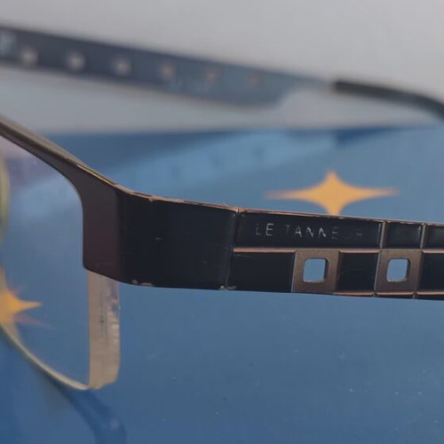 Le Tanneur eyeglass frame like new, blue and silver