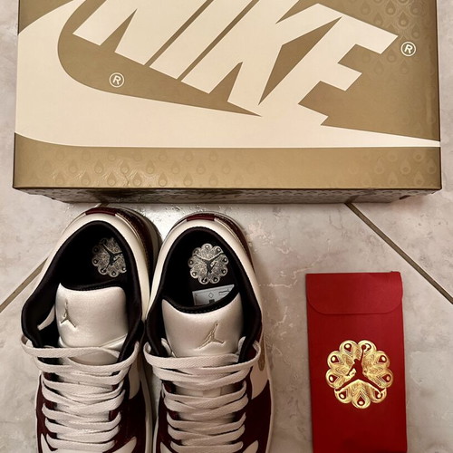 Air Jordan 1 Low SE CNY sneakers new, size 44, white