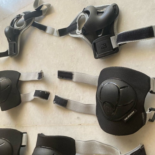 Nijdam Novice Skate Protector Set large black like new
