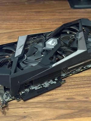 Gigabyte Aorus GeForce RTX 2060 Super 8GB σαν καινούργιο με full RGB