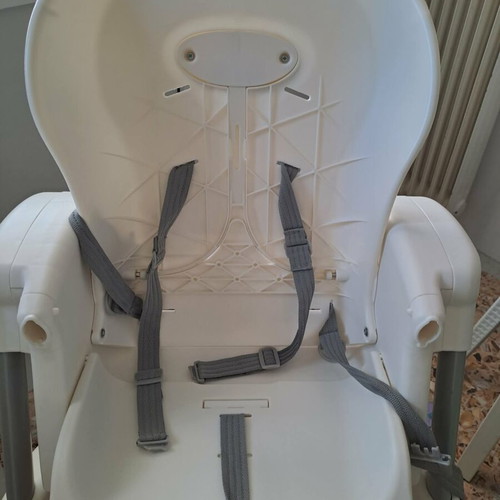 Joie Baby Feeding Chair used, white with adjustable height and backrest