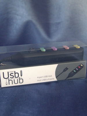 Legami Milano 4-port USB hub with USB-A connection