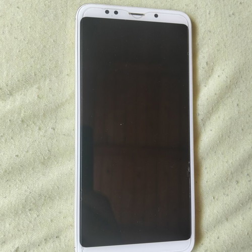 Xiaomi Redmi 5 Plus used, beige, 32GB, unlocked, with charger