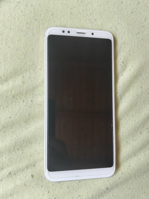 Xiaomi Redmi 5 Plus used, beige, 32GB, unlocked, with charger