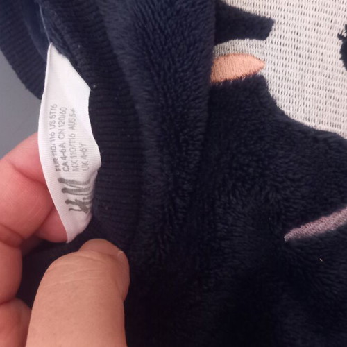 H&M fleece sweatshirts pack of 3 for ages 4-6 like new