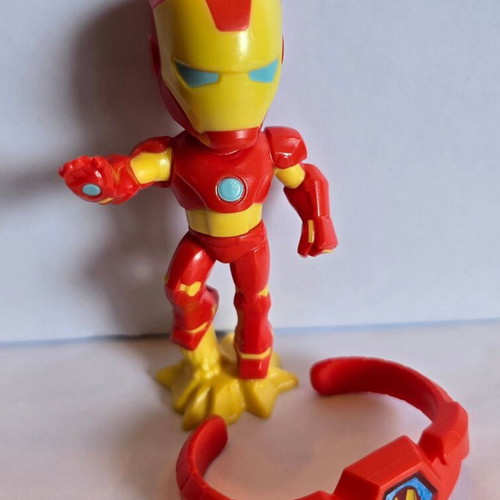 Kinder Maxi Marvel Iron Man like new
