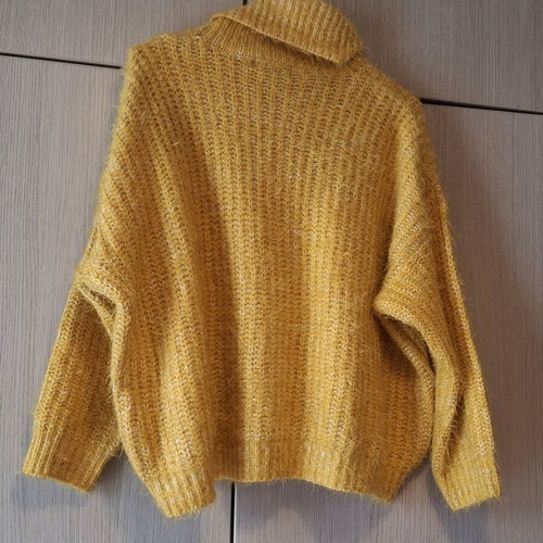 Bershka yellow sweater like new, size S