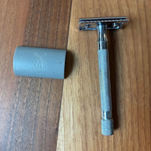 Merkur 23c closed comb safety razor used with long handle