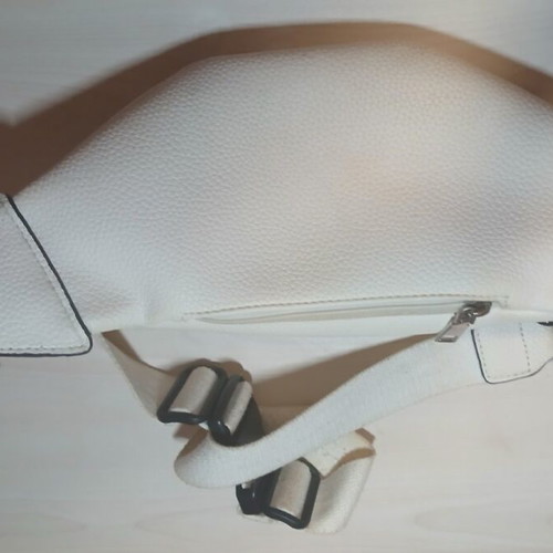 Classic banana bag white like new, crossbody