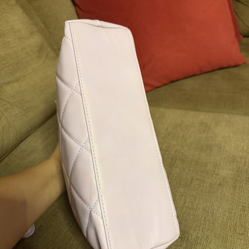 Lilac Quilted Shoulder Bag clutch with detachable chain and strap, like new