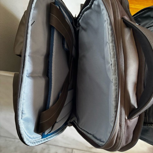 Samsonite backpack used, brown, with many compartments