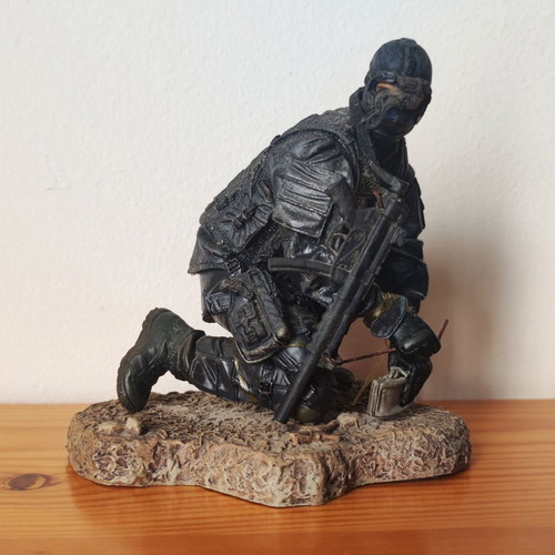 McFarlane Military Series 7 Army Special Forces Night Ops action figure