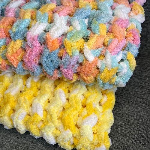 Handmade baby blanket from Alize Puffy yarn, new