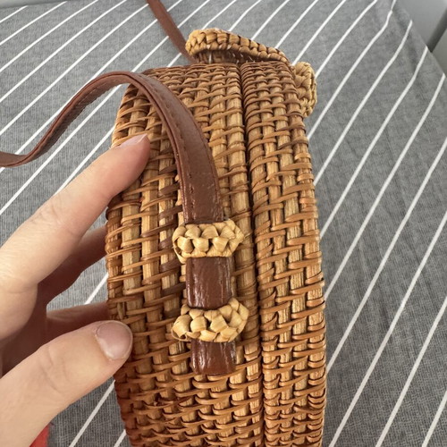 Boho round rattan crossbody bag like new, brown