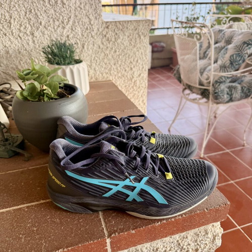 Asics Gel tennis shoes size 43.5, black and blue