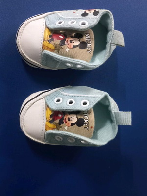 Baby shoes used, cuddly style with Mickey