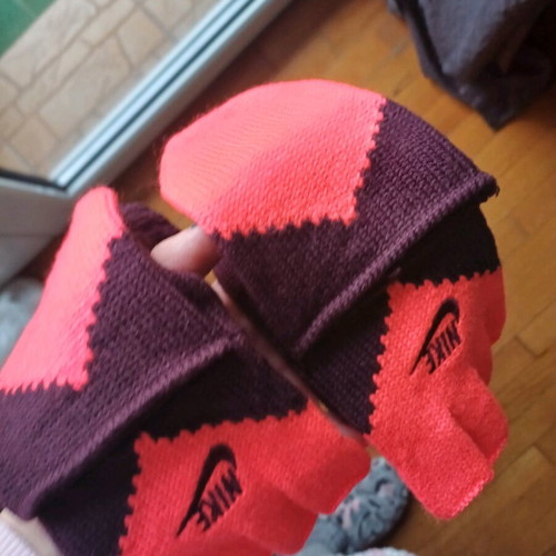 Nike gloves new