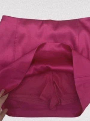 Mini skirt with inner shorts H&M like new, pink, size L