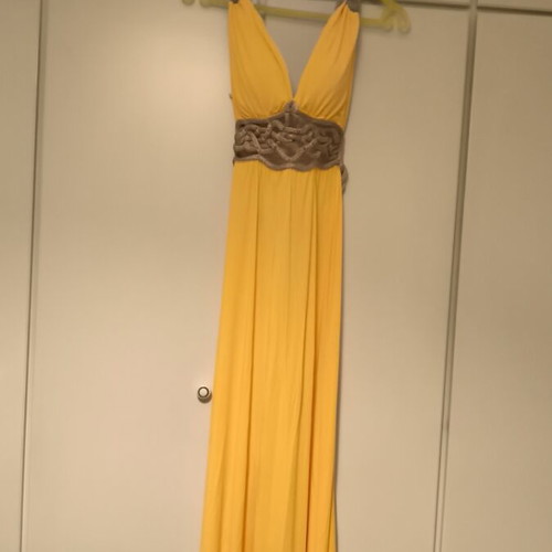 Maxi dress used yellow with open back and bust lining, size M