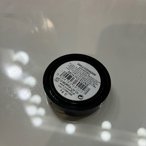 Omorfia single eyeshadow like new