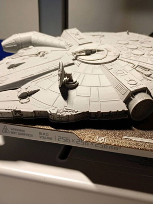 Millennium Falcon 3D Print Star Wars Ship like new, plastic PLA