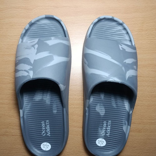 Ocean Addict slides, grey camo, size 42