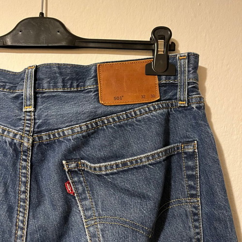 Levi's 501 men blue jeans pants used W32 L30