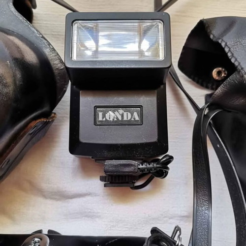 Yashica Electro 35 vintage camera like new for collector