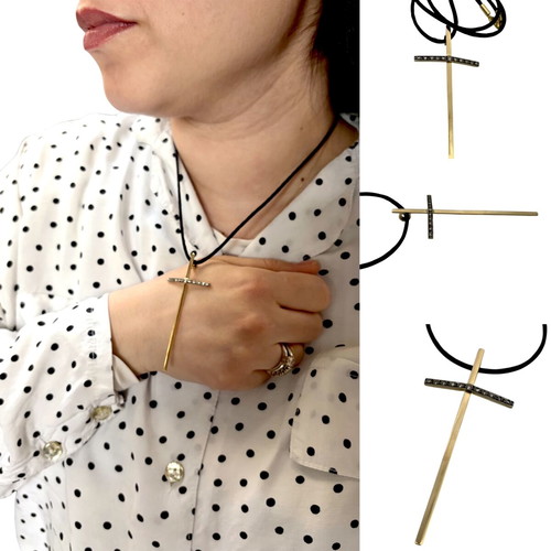 18k cross with 11 diamonds new, handmade