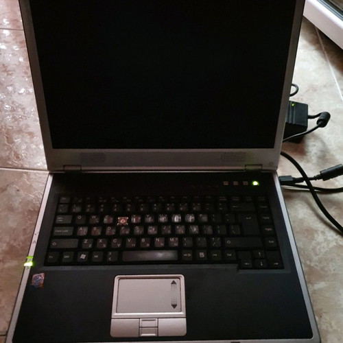 PLATO Notebook laptop used with LITEON charger for spare parts