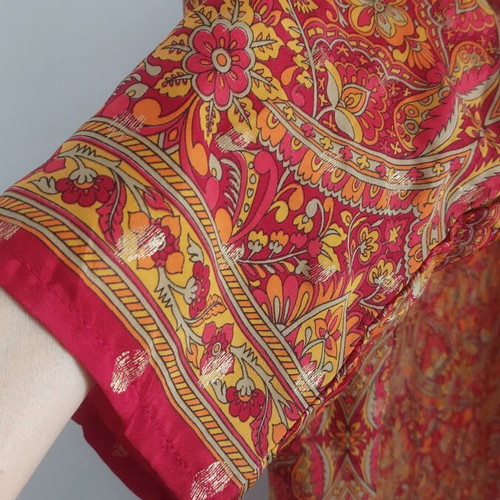 Bohoo Fashion Kaftan like new, 80% silk, paisley pattern