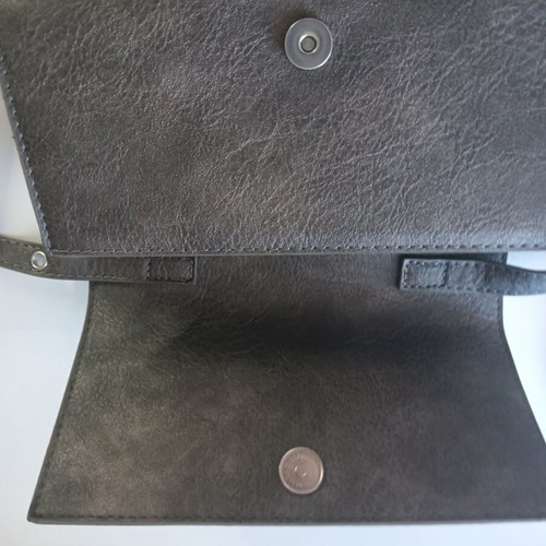 Bag shoulder, like new, gold brown color