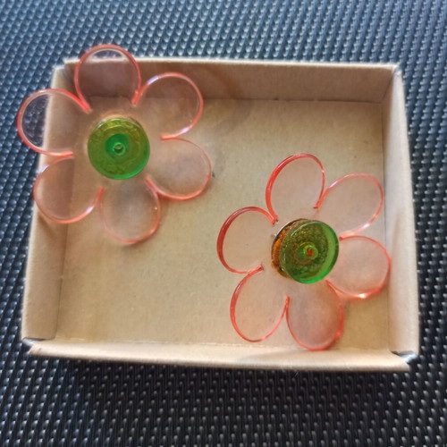 Large plexiglass earrings pink transparent flowers like new