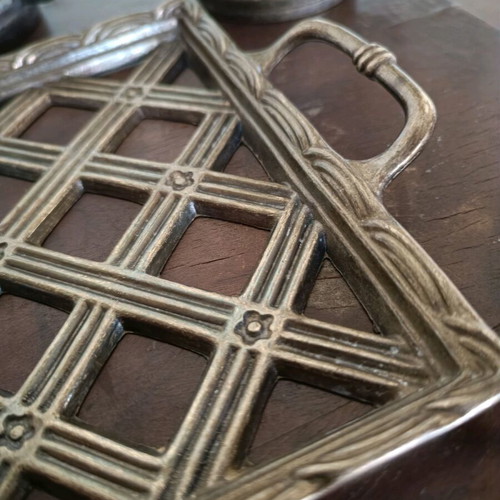 Bronze tray with 6 tea glasses like new